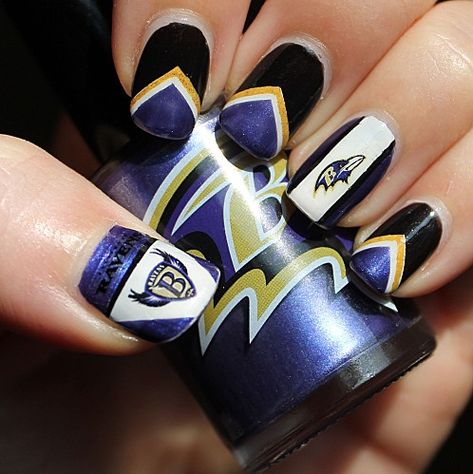 Go Ravens! (Baltimore Ravens Manicure) - Nail art by Pink Ravens Nails, Baltimore Ravens Nails, Go Ravens, Football Nail Designs, Football Nail Art, Purple Gel Nails, Sports Nails, Football Nails, Snail Art