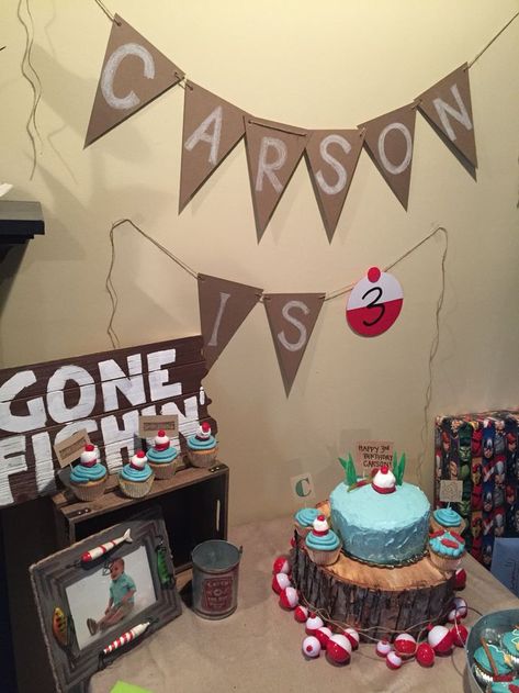 Birthday Party For 1 Year, Gone Fishing Birthday Party, Gone Fishing Cake, Birthday Fishing, Fishing Themed Birthday Party, Fishing Cake, Fish Birthday, Fishing Birthday Party, Fishing Party