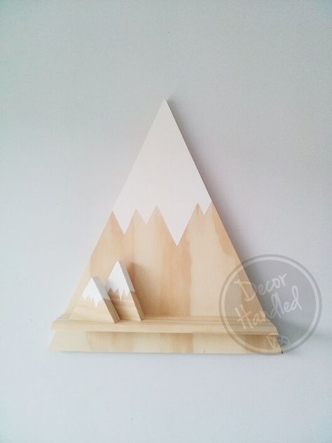 Childrens Shelves, Mountain Shelf, Clever Diy, Baby Room Decor, B & B, Kids Decor, Kids Furniture, Wood Diy, Fun Diys