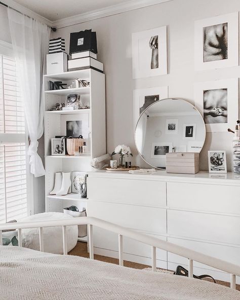 Lauren Alexandria on Instagram: “Interior Design 🕊  http://liketk.it/2TKf9 #liketkit @liketoknow.it #StayHomeWithLTK #LTKhome #LTKunder100” Bedroom Design Styles, Airy Room, Study Room Decor, Simple Room, Dream House Rooms, Stylish Bedroom, White Home Decor, Contemporary Bedroom, Room Ideas Bedroom