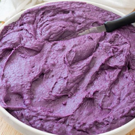 In this guide, I'll explain everything I know about ube and share some of my absolute favorite ube recipes! Ube Halaya Recipe, Different Desserts, Ube Jam, Donut Icing, Ube Halaya, Ube Recipes, Recipes Asian, Purple Yam, Bread Art