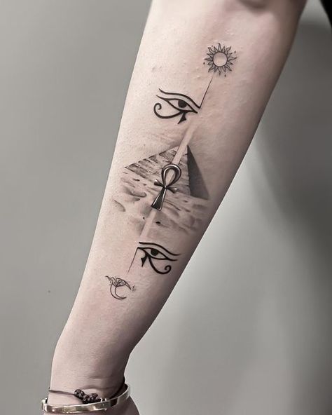 Cleopatra Tattoo Egyptian, Cleopatra Tattoo, Egyptian Eye Tattoos, Horus Tattoo, Anubis Tattoo, Egypt Tattoo, Wrist Tattoos For Guys, Raven Tattoo, Back Tattoos For Guys