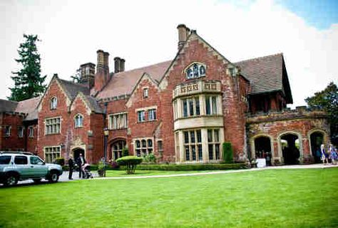 Thornewood Castle in Tacoma Seasonal Weddings, Seattle Hotels, Romantic Wedding Venue, Cheap Wedding Venues, Evergreen State, Castles In Scotland, English Tudor, Dream List, Most Haunted Places