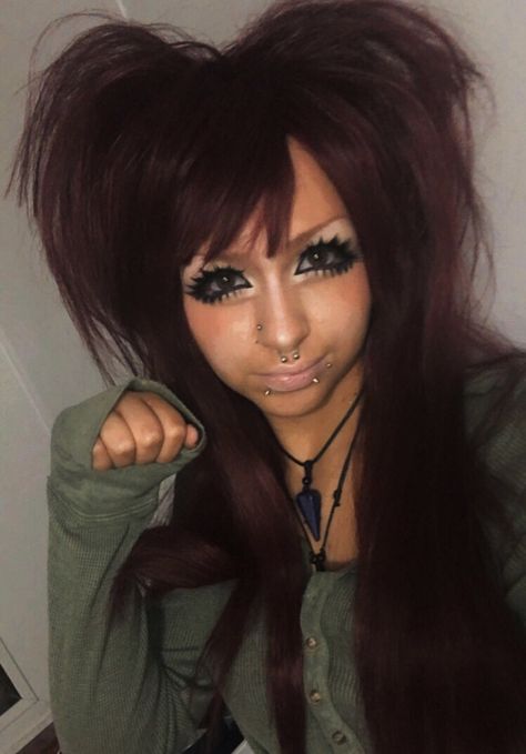 Mamba Gyaru Makeup, Amekaji Gyaru Makeup, Fang Bangs, Rokku Gyaru Makeup, Banba Gyaru, Mcbling Makeup, Gaijin Gyaru, Gal Makeup, Bat Makeup