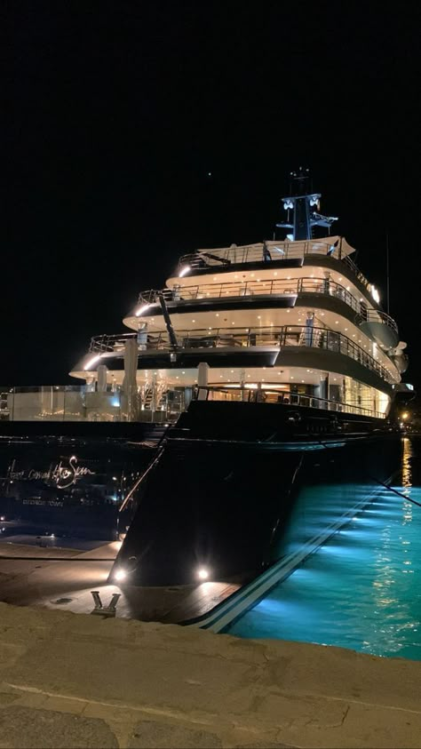 luxury life Luxury Life Billionaire, Life Luxury Lifestyle, Luxury Lifestyle Rich Life, Luxury Life Aesthetic, Yacht Aesthetic, Art Content, Luxury Lifestyle Aesthetic, Luxury Jets, Billionaire Life