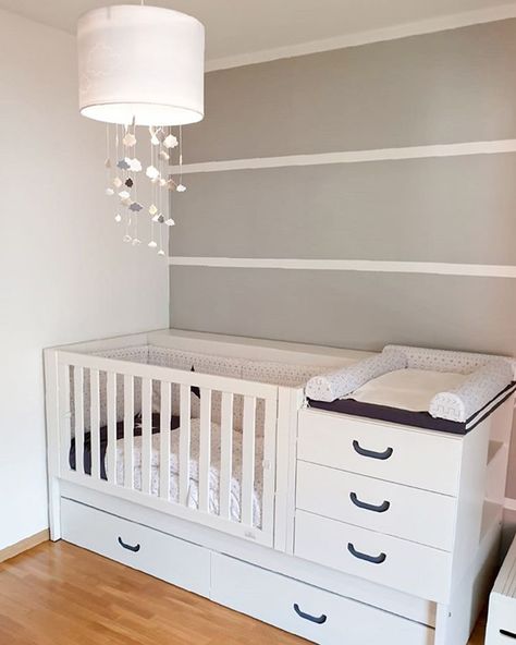 Room Baby Boy, Newborn Baby Bedding, Baby Crib Diy, Modern Baby Room, Baby Room Closet, Small Baby Room, Best Baby Cribs, Zimmer Diy, Baby Cot Bedding