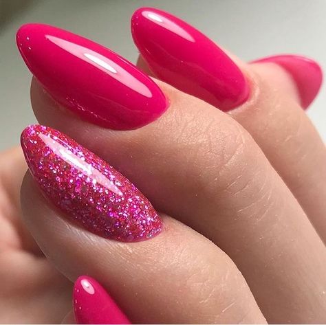 Valentine Nails, Simple Gel Nails, Almond Acrylic Nails, Pink Nail, Nail Designs Glitter, Pink Acrylic Nails, Elegant Nails, Fabulous Nails, Fancy Nails