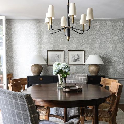 Park & Oak (@parkandoakdesign) • Instagram photos and videos Romantic Dining Room, Oak Interior Design, Park And Oak, Oak Interior, Dining Room Ideas, Amber Interiors, Rooms Reveal, Sun Valley, Dining Room Inspiration