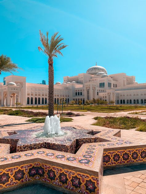 Qasr Al Watan - more than a palace, it is a unique testament to the spirit of the United Arab Emirates' people. @qasralwatantour Read more on DRIFTtravel.com 👉 https://drifttravel.com/an-unforgettable-outdoor-experience-at-qasr-al-watan/ 👈 #inAbuDhabi #QasrAlWatan #palace #uae #abudhabi #visitabudhabi #unitedarabemirates #emirates Arabian Palace Exterior, Saudi Palace, Arab Palace, Arabic Palace, Arabic Castle, Island Palace, Arab Luxury, Qasr Al Watan, Arabian Palace