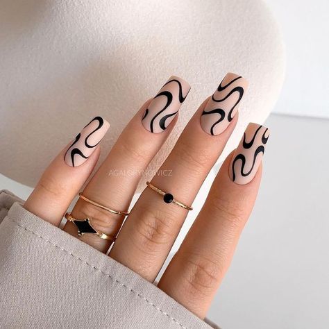 Beige Nails Design, Nails Yellow, Geometric Nail Art, Colorful Nails, Beige Nails, Geometric Nail, Black Nail Designs, Minimalist Nails, Nail Art Ideas