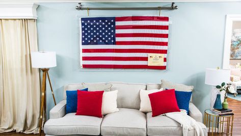 DIY CAPITOL FLAG DISPLAY - Ken Wingard is coming up with a creative way to display the flag. Flag Display Ideas, Diy Photo Transfer, Flag On Wall, Real Apartment, Hanging Flags, Tissue Paper Crafts, Thick Curtains, Flag Display, Wall Flag