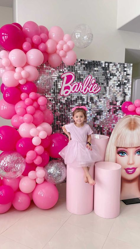 Balloons and Blooms LLC’s Instagram profile post: “Barbie party 💕💕💕💖💖💖 SOOOOOOOO cute #barbiegirl #barbie #balloons #repost #backdroprental” Barbie Balloons, Barbie Centerpieces, Phoenix Party, 3rd Birthday Party For Girls, Barbie Theme Party, Ariel Birthday, Round Arch, Centerpieces Diy, Barbie Birthday Party