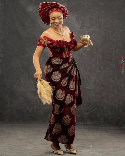 African Wedding Styles, Isi Agu, Nigerian Wedding Dresses Traditional, Nigerian Wedding Dress, Igbo Bride, Berry Wedding, African Traditional Wedding Dress, Nigerian Bride, Traditional Wedding Attire