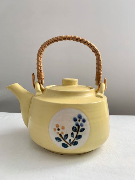 "1960s studio fine pottery tea pot 32oz family size teapot  pretty yellow  with 3 flower vignettes  steam hole in top  bamboo handle   5\" high x 6\"  crazing, aged" Pretty Ceramics, Cat Library, Cottage Teapot, Teapot House, Fine Pottery, Yellow Studio, Retro Teapot, Vintage Tea Pot, Vintage Teapots