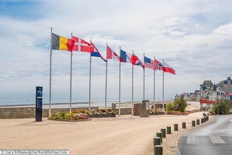 D Day Beach, American Cemetery, Juno Beach, You Are The World, Places Of Interest, Coastal Towns, Road Trip Itinerary, Travel Itinerary, Old Town