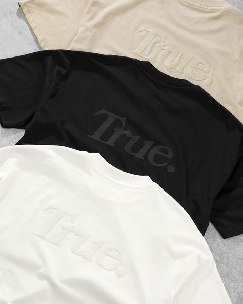 New arrivals • serif logo box-fit hoodies in brushed cotton with side pockets, box-fit T-shirts featuring tonal logo on the front/back + parachute active cargo pants in a new, antifluid fabric. Available worldwide at trueshop.co 🌐 Minimalist Tshirt Design, Puff Vinyl, Minimalist Tshirt, Clothing Brand Logo, Streetwear Logo, Serif Logo, Cool Shirt Designs, Clothing Brand Logos, Self Photography