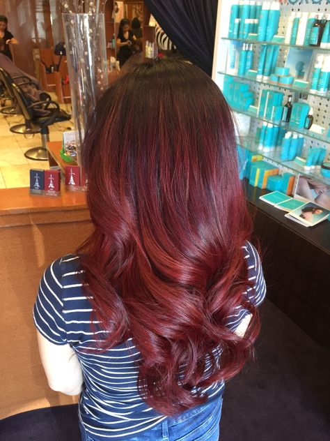 Red Balayage Vine Red Hair Colour, Gorgeous Red Hair, Auburn Hair Balayage, Haircolor Ideas, Red Balayage Hair, Red Hair Color Ideas, Red Balayage, Red Hair Inspo, Dyed Red Hair