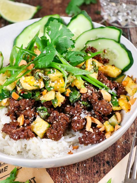 (20-Minute) Sticky Pineapple Ginger Beef & Rice Bowl Ground Beef And Pineapple Recipes, Pineapple Rice Bowl, Meal Bowls, Pineapple Rice, Pineapple Ginger, Ginger Beef, Cooking Basmati Rice, Red Meat Recipes, Beef Rice