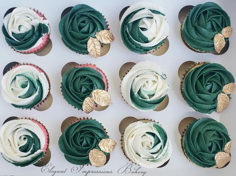 Forest Green Wedding Cupcakes, Emerald Green Cupcake Ideas, Emerald Green Cupcakes Weddings, Dark Green Wedding Cupcakes, Dark Teal Cupcakes, Emerald And Gold Cupcakes, Green And Gold Cupcakes Wedding, Emerald Green And Gold Cupcakes, Emerald Green Cake Pops