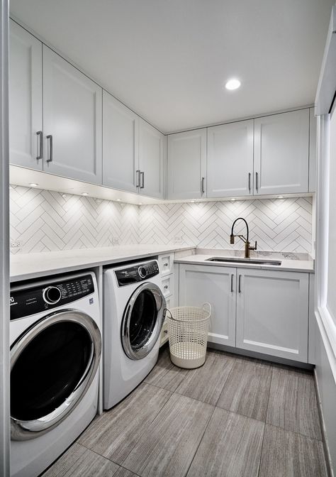 Laundry Room - Modern - Laundry Room - Chicago - by TZS Design | Houzz Laundry Room Solutions, Modern Laundry Room, Laundry Room Designs, Traditional Laundry Room, Small Utility Room, Custom Laundry Room, Small Laundry Room Makeover, Paint Cabinets White, Modern Laundry