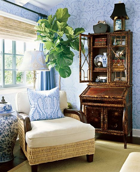 West Indies Decor, British Colonial Decor, Colonial Design, British Colonial Style, Colonial Decor, Bamboo Furniture, Chinoiserie Chic, Beach House Interior, Blue Rooms