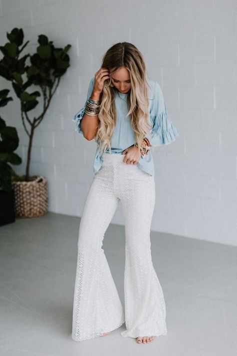 White Lace Pants Outfit, Lace Pants Outfit, Cream Wide Leg Pants, White Bell Bottoms, Boho Bottoms, Bell Bottom Jeans Outfit, Flare Jeans Outfit, White Flared Jeans, Bohemian Pants