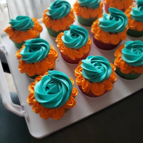 Cupcakes For 1st Birthday, Blue And Orange Cupcakes, Teal And Orange Cupcakes, Wedding Shower Desserts, Cupcake Branding, Teal Cupcakes, Teal Cake, Burn Orange, 1st Birthday Cupcakes