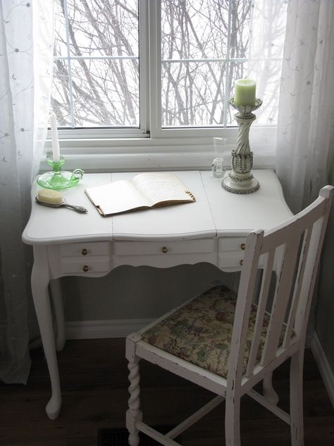 Desk Chair Vintage, Coquette Desk Chair, Coquette Chair, Writing Desk In Bedroom, Writing Desk Aesthetic, White Vintage Desk, Coquette Desk, Shabby Chic Desk, A Quiet Place