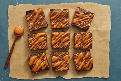 Caramel Brownies Recipe, Best Ever Brownies, Brownies Recipe Homemade, Southern Desserts, Caramel Brownies, Homemade Brownies, Caramel Candy, Best Brownies, Brownies Recipe