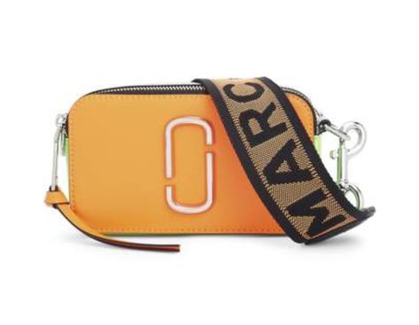 #marcjacobs #designer #bags #purse #orange #style #fashion #womensfashion #accessories #womensstyle Snapshot Bag, Orange Style, Cute Bags, Designer Bags, Women's Style, Marc Jacobs, Zip Around Wallet, Style Fashion, Crossbody Bag