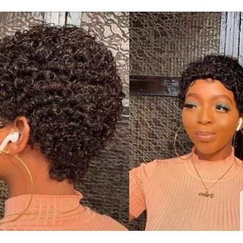 Ladies Short Jerry Curl Hair Wig - Natural Colour Jerry Curl Hair, Bleached Shorts, Jerry Curl, Curl Hair, Ladies Short, Short Wigs, Split Ends, Wig Accessories, Silky Hair