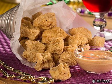 Mardi Gras Popcorn Chicken - Celebrate Mardi Gras with this Louisiana-inspired chicken recipe. It's got some great Cajun flavor to it! Mix Platter, Mardi Gras Recipes Easy, Heathly Recipes, Cajun Seasoning Mix, Chicken Popcorn, Mr Food, Popcorn Chicken Recipe, Mardi Gras Food, Lunch Meat Recipes