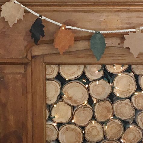 Thrift Repurpose, Leaf Garland Diy, Fall Leaves Garland, Banner Tutorial, Leaves Garland, Fall Leaf Garland, Fall Leather, Fall Art Projects, Leather Scrap