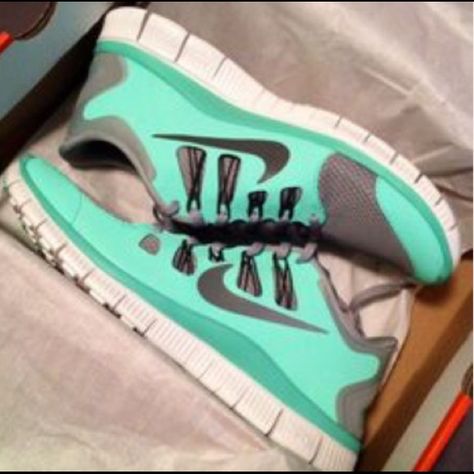 Tiffany Blue Nikes, Nike Website, Free Runs, Shoes Cheap, Nike Free Run, Shoes Sale, Nike Shoes Cheap, Style Sport, Nike Free Shoes