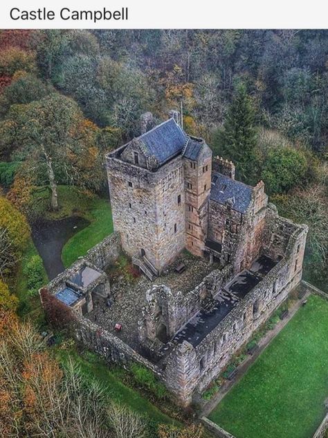 Architecture Antique, Small Castles, Castle Pictures, Chateau Medieval, European Castles, Abandoned Castles, Scotland Castles, Tower House, Scottish Castles