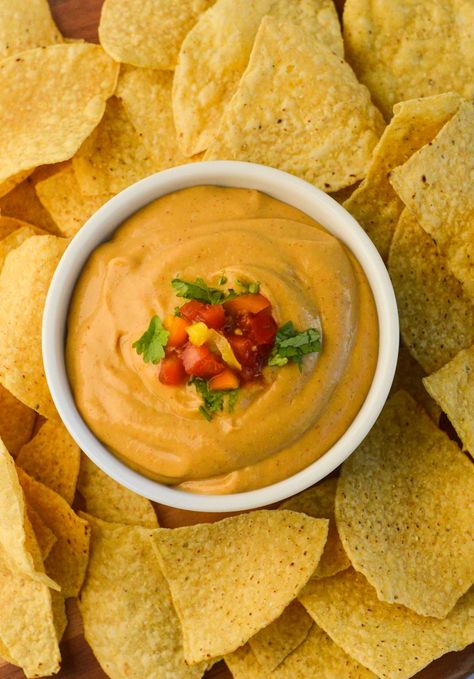 5 Minute Vegan Queso Vegan Queso, Vegetable Sticks, Chili Cheese Fries, Vegan Summer Recipes, Canning Diced Tomatoes, Northern Beans, Spicy Salsa, Vegan Chili, Vegan Beans