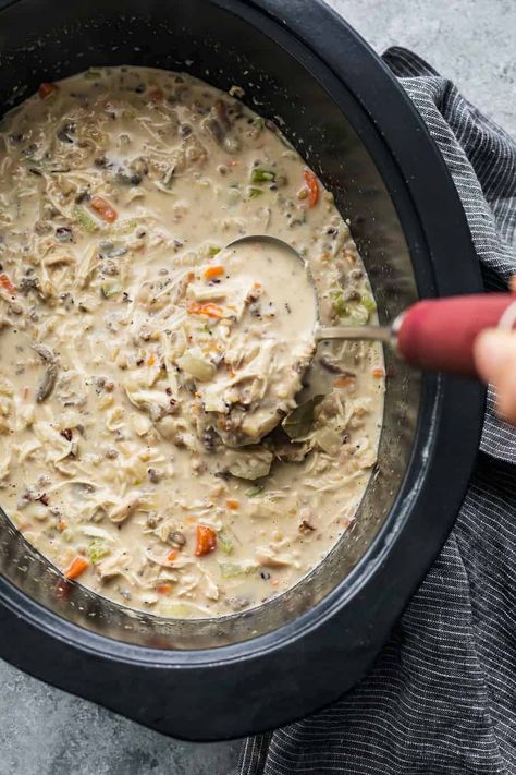 Wild Rice Soup Crockpot, Wild Rice Soup Slow Cooker, Easy Chicken Soup, Creamy Soups, Wild Rice Soup Recipes, Chicken Wild Rice, Slow Cooker Creamy Chicken, Chicken Wild Rice Soup, Creamy Chicken And Rice