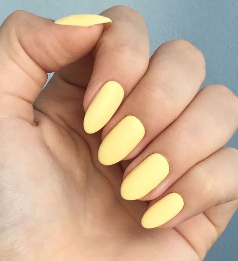 Best Summer Nail Color, Cracked Nails, Kylie Jenner Nails, Yellow Nail, Solid Color Nails, Unicorn Nails, Colorful Nails, Her Nails, Rose Gold Nails