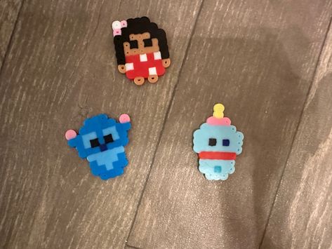 Tiny Perler Bead Patterns Easy, Perler Bead Easy, Easy Perler Bead Patterns Minis, Peeler Bead Ideas Small Easy, Iron Beads Ideas Easy, Small Melty Bead Ideas, Bluey Perler Beads, Pearl Or Beads Ideas, Iron Beads Ideas Cute