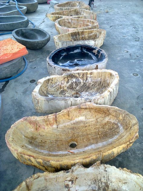 Sinks Bathroom Design, Petrified Wood Sink Bathroom, Rock Sinks Bathroom, Wood Sink Bathroom, Live Edge Sink, Wood And Stone Bathroom, Bali Bathroom Ideas, Stone Sinks Bathroom, Rustic Bathroom Sink Ideas