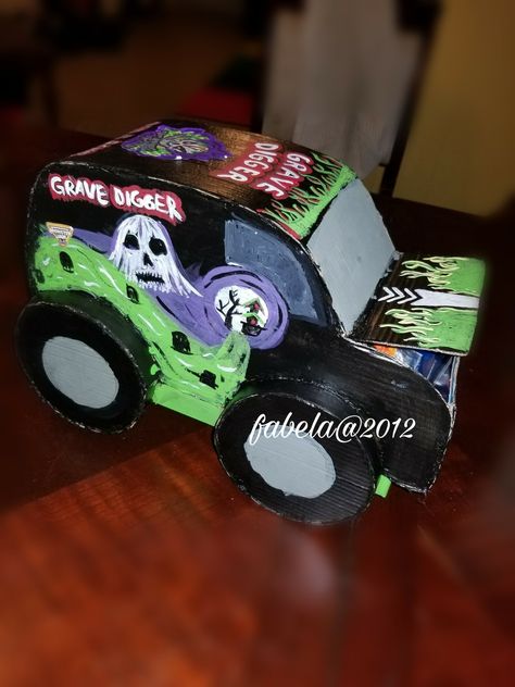 Grave Digger Valentines Boxes, Monster Truck Storage, Monster Truck Valentine Box, Monster Truck Valentines, Diy Monster Truck, Grave Digger Monster Truck, Valentine's Boxes, Truck Valentine, Valentine Truck