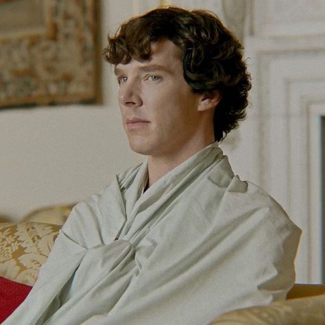 Sherlock Benedict, Sherlock Holmes 3, Sherlock Cumberbatch, Sherlock Holmes Benedict Cumberbatch, Iconic Outfits, Mind Palace, Sherlock Holmes Bbc, Sherlock 3, Benedict Cumberbatch Sherlock