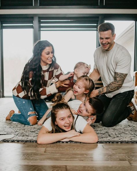 Chelsea DeBoer (@chelseahouska) • Instagram photos and videos Teen Mom 2 Chelsea, Cole Deboer, Teen Mom Chelsea, Chelsea Houska, Chelsea Deboer, Teen Mom Og, Teen Mom 2, Sports Celebrities, Photographs Ideas