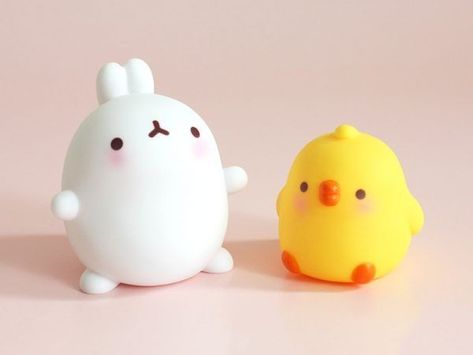 Cute Animal Figurines, Clay Crafts Easy Cute, Molang Cake, Cute Figurines, Clay Toys, Fimo Kawaii, Clay Cute, Cute Figurine, Easy Clay Sculptures