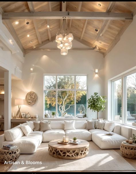 Spa Living Room, Sunroom Interior, Coastal House Ideas, Big Living Room Decor, Beach Style Decor, Farmhouse Simple, Evergreen House, Big Living Room, Lake House Design