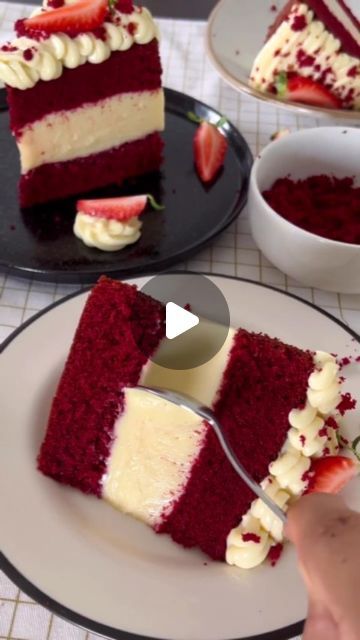 Receitas Práticas on Instagram: "BOLO RED VELVET 😱❤️ . Sim, a receita mais esperada por vocês! Essa ficou SENSACIONAL! Super fofinha, úmida e com um recheio que derrete na boca!🤤 . Para a massa: 6 ovos + duas xícaras de açúcar refinado + 2 xícaras de farinha de trigo + 200 mls de leite morno + 50 mls de óleo + 3 colheres de sopa de corante em gel vermelho + 1 colher de chá de vinagre + 3 colheres de sopa de cacau em pó + 1 colher de sopa de fermento em pó! . Comece batendo os ovos com o açúcar na batedeira em velocidade alta por 6 minutos, em outro recipiente coloque o leite, o corante em gel, o óleo e o vinagre, misture tudo e acrescente nos ovos com a batedeira ligada ainda, vá acrescentando a farinha aos poucos em velocidade média e finalize com o fermento em pó, bata até tudo se mist Bolo Red Velvet Receita, Bolo Red Velvet, Cream Cheese, Red Velvet, Velvet