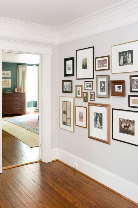 Wall Art Decor Ideas, Craftsman Interior Design, Art Decor Ideas, Vintage Family Photos, Gallery Wall Design, Craftsman Interior, Family Photo Wall, Vintage Family, Gallery Wall Living Room