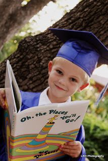 Kindergarten Graduation Pictures, Vpk Graduation, Kindergarden Graduation, Preschool Graduation Party, Nook Diy, Kindergarten Photos, Kindergarten Graduation Party, Kindergarten Pictures, Graduation Cap And Gown