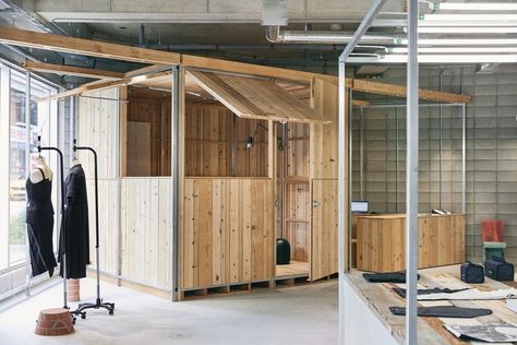 RE;CODE CHEONGDAM FLAGSHIP STORE | Schemata Architects / Jo Nagasaka Zen House, Mobile Living, House On Stilts, Store Layout, Timber Structure, Curved Walls, Urban Fabric, Lighting Setups, Green Tile