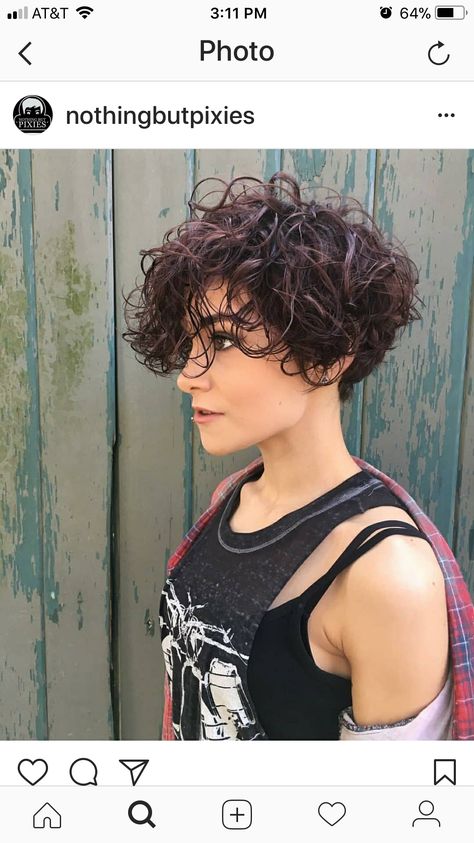 Pixie-cut Lang, Messy Wavy Hair, Curly Pixie Hairstyles, Curly Pixie Haircuts, New Hair Trends, Short Curly Haircuts, Haircuts For Curly Hair, 50 Plus, Cute Hairstyles For Short Hair